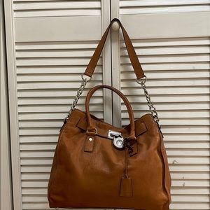 Michael Kors  Hamilton bag, color cognac